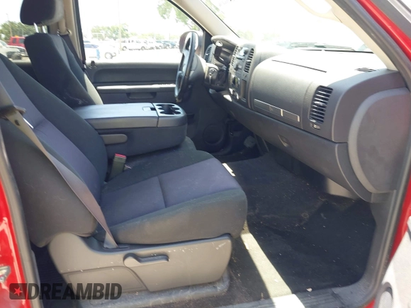 2011 Chevrolet Silverado 1500 LT with VIN 3GCPCSE05BG360096, listed as a IAAI auction lot 42286136 with 208,072 mi miles and . Bid and sale history available at DreamBid. Image 5.