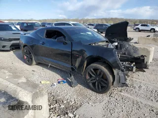 2018 Chevrolet Camaro 2SS z VIN 1G1FH1R78J0175017, wystawiony jako Copart lot #52589425 z przebiegiem Nie podano mil oraz Szkody całkowita. Historia ofert i sprzedaży dostępna na DreamBid. Obrazek 4.