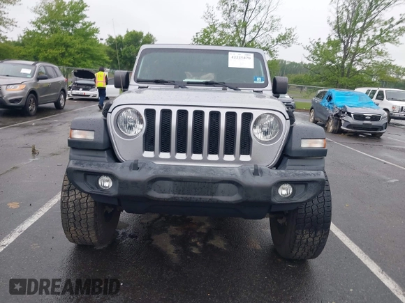 2018 Jeep Wrangler Unlimited Sport S с VIN 1C4HJXDN1JW145240, выставлен на аукционе IAAI как лот 42225470 с пробегом 31 398 миль миль и . История ставок и продаж доступна на DreamBid. Изображение 13.