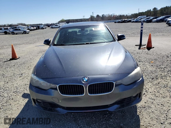 2012 BMW 3 Series 328i z VIN WBA3A5G57CNP16441, wystawiony jako Copart lot #49571245 z przebiegiem 140 245 mil mil oraz Szkoda całkowita • Salvage title. Historia ofert i sprzedaży dostępna na DreamBid. Obrazek 5.