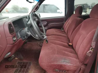 1997 GMC Suburban z VIN 1GKGK26JXVJ715765, wystawiony jako Copart lot #73188284 z przebiegiem 301 101 mil mil oraz Szkoda całkowita • Salvage title. Historia ofert i sprzedaży dostępna na DreamBid. Obrazek 7.