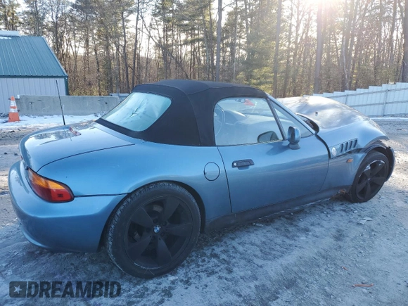 1998 BMW 3 Series 1.9L with VIN 4USCH7332WLD17058, listed as a Copart auction lot 43501705 with 184,965 mi miles and Clean Title. Bid and sale history available at carsss.com. Image 3.