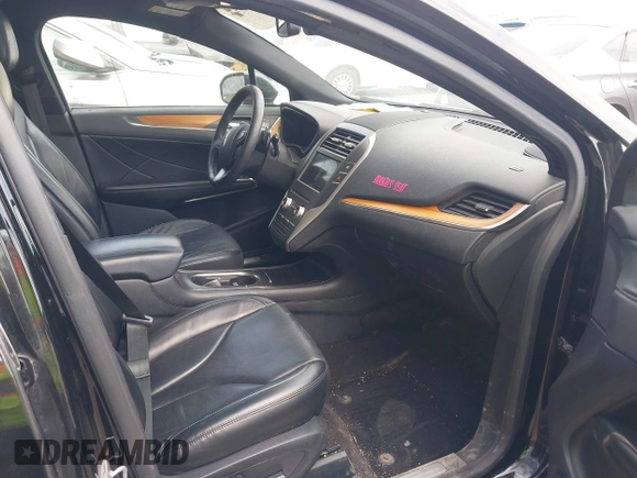 2017 Lincoln MKC Reserve with VIN 5LMCJ3D96HUL16195, listed as a IAAI auction lot 42079976 with 129,818 mi miles and . Bid and sale history available at DreamBid. Image 5.
