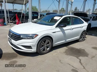 2020 Volkswagen Jetta S z VIN 3VWCB7BU8LM008555, wystawiony jako IAAI lot #41986229 z przebiegiem 54 251 mil mil oraz . Historia ofert i sprzedaży dostępna na DreamBid. Obrazek 2.