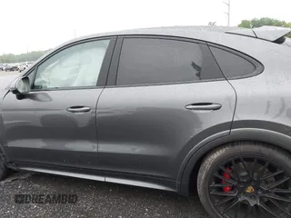 2022 Porsche Cayenne GTS с VIN WP1BG2AY6NDA55863, выставлен на аукционе IAAI как лот 42053500 с пробегом 39 663 миль миль и . История ставок и продаж доступна на DreamBid. Изображение 14.