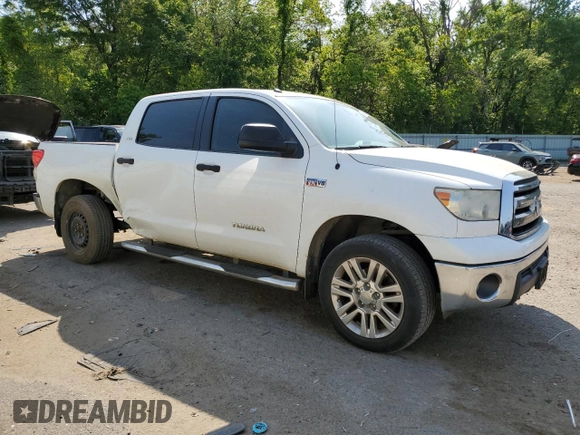 2013 Toyota Tundra z VIN 5TFDW5F11DX295393, wystawiony jako Copart lot #53049515 z przebiegiem 204 926 mil mil oraz Szkoda całkowita • Salvage title. Historia ofert i sprzedaży dostępna na DreamBid. Obrazek 4.