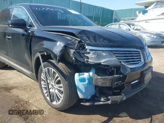 2016 Lincoln MKX Reserve with VIN 2LMTJ8LRXGBL79973, listed as a IAAI auction lot 41772136 with 105,566 mi miles. Bid and sale history available at carsss.com. Image 6.