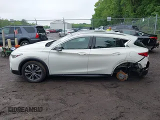2018 Infiniti QX30 Luxury с VIN SJKCH5CR2JA044183, выставлен на аукционе IAAI как лот 42271372 с пробегом 58 310 миль миль и . История ставок и продаж доступна на DreamBid. Изображение 15.