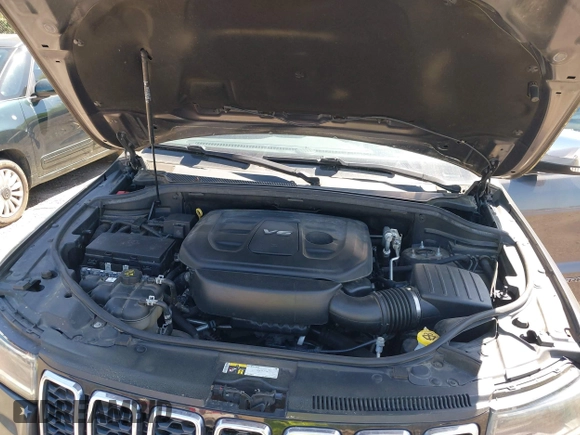 2017 Jeep Grand Cherokee Limited with VIN 1C4RJEBG5HC949971, listed as a IAAI auction lot 41981446 with 117,746 mi miles. Bid and sale history available at carsss.com. Image 10.