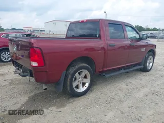 2018 Ram 1500 Express z VIN 3C6RR6KGXJG234449, wystawiony jako IAAI lot #42281120 z przebiegiem 72 896 mil mil oraz . Historia ofert i sprzedaży dostępna na DreamBid. Obrazek 4.