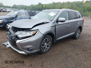 2018 Mitsubishi Outlander SE z VIN JA4AD3A35JZ064058, wystawiony jako IAAI lot #42311265 z przebiegiem 79 291 mil mil oraz . Historia ofert i sprzedaży dostępna na DreamBid. Obrazek 2.