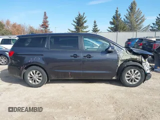 2020 Kia Sedona LX with VIN KNDMB5C13L6617567, listed as a IAAI auction lot 41774812 with 68,500 mi miles. Bid and sale history available at carsss.com. Image 14.