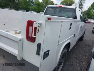 2019 Ford F-350 Platinum with VIN 1FT7W3BTXKEG58288, listed as a IAAI auction lot 42630082 with 161,637 mi miles and . Bid and sale history available at DreamBid. Image 4.