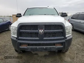2013 Ram 2500 Tradesman z VIN 3C6TR5HT3DG551398, wystawiony jako Copart lot #81351294 z przebiegiem 183 335 mil mil oraz Czysty tytuł • Clean title. Historia ofert i sprzedaży dostępna na DreamBid. Obrazek 5.