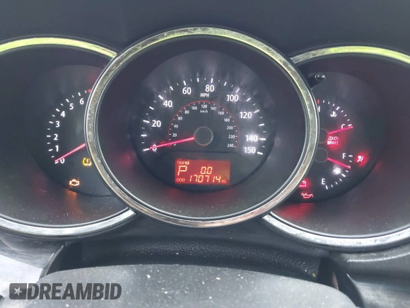 2013 Kia Sorento LX with VIN 5XYKTDA26DG338980, listed as a IAAI auction lot 41270994 with 170,714 mi miles. Bid and sale history available at carsss.com. Image 7.