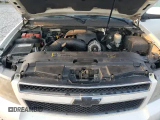 2007 Chevrolet Suburban LTZ with VIN 3GNFK16347G144417, listed as a Copart auction lot 71093544 with 279,255 mi miles and Clean Title. Bid and sale history available at carsss.com. Image 14.
