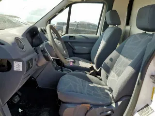 2013 Ford Transit Connect XL z VIN NM0LS7AN3DT146307, wystawiony jako Copart lot #62380815 z przebiegiem Nie podano mil oraz Szkoda całkowita • Salvage title. Historia ofert i sprzedaży dostępna na DreamBid. Obrazek 7.