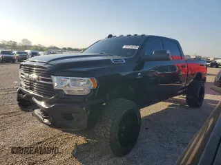 2021 Ram 2500 Big Horn with VIN 3C6UR5DL6MG591923, listed as a Copart auction lot 52414615 with 114,147 mi miles and Salvage Title. Bid and sale history available at carsss.com. Image 1.