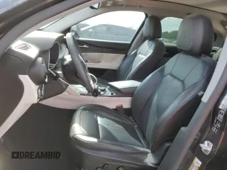 2019 Alfa Romeo Stelvio z VIN ZASPAJAN7K7C61221, wystawiony jako Copart lot #54795485 z przebiegiem 46 377 mil mil oraz Nie do naprawy. Historia ofert i sprzedaży dostępna na DreamBid. Obrazek 7.