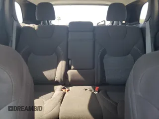 2019 Jeep Cherokee Latitude с VIN 1C4PJLCB9KD247202, выставлен на аукционе Copart как лот 57685415 с пробегом 120 556 миль миль и Списание • Salvage title. История ставок и продаж доступна на DreamBid. Изображение 10.