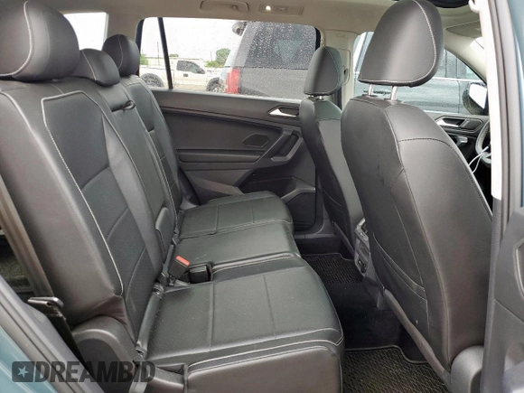 2021 Volkswagen Tiguan SE z VIN 3VV3B7AX9MM066823, wystawiony jako Copart lot #55422685 z przebiegiem 103 524 mil mil oraz Szkoda całkowita • Salvage title. Historia ofert i sprzedaży dostępna na DreamBid. Obrazek 11.