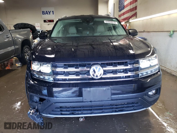 2019 Volkswagen Atlas SE z VIN 1V2UR2CA5KC509346, wystawiony jako Copart lot #47059215 z przebiegiem 54 556 mil mil oraz Szkoda całkowita • Salvage title. Historia ofert i sprzedaży dostępna na DreamBid. Obrazek 5.