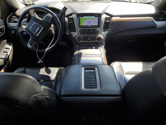 2019 GMC Yukon XL Denali with VIN 1GKS2HKJ6KR307005, listed as a Copart auction lot 53492965 with 164,936 mi miles and Clean Title. Bid and sale history available at carsss.com. Image 8.