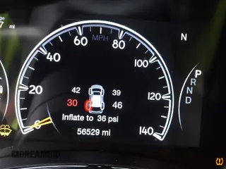 2020 Jeep Grand Cherokee Altitude z VIN 1C4RJFAG1LC207857, wystawiony jako IAAI lot #41932217 z przebiegiem 56 529 mil mil oraz . Historia ofert i sprzedaży dostępna na DreamBid. Obrazek 15.