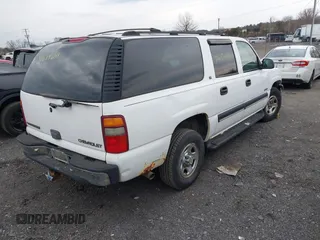 2000 Chevrolet Suburban LT with VIN 3GNFK16T7YG222237, listed as a IAAI auction lot 41613604 with 258,537 mi miles. Bid and sale history available at carsss.com. Image 4.