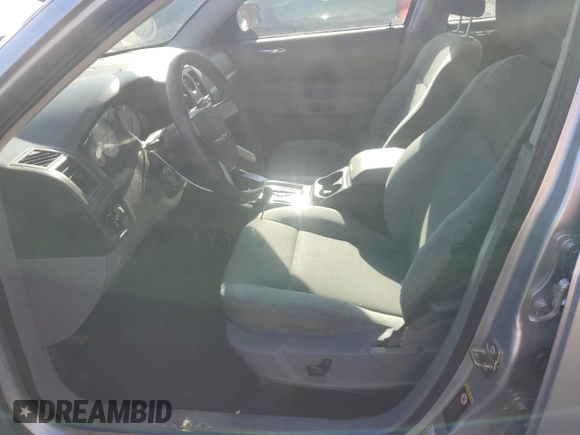 2005 Chrysler 300 with VIN 2C3AA43R85H600906, listed as a Copart auction lot 43992475 with 141,252 mi miles and Salvage Title. Bid and sale history available at carsss.com. Image 7.