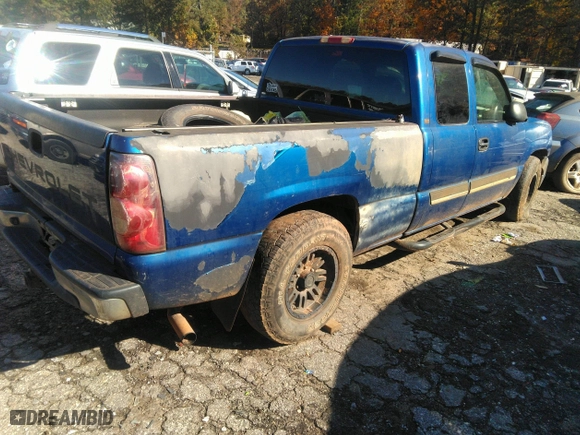 2003 Chevrolet Silverado 1500 Work Truck with VIN 1GCEC19X73Z189975, listed as a IAAI auction lot 40839326 with 264,500 mi miles. Bid and sale history available at carsss.com. Image 4.