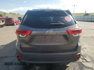 2018 Toyota Highlander LE with VIN 5TDBZRFH5JS807483, listed as a Copart auction lot 62724915 with 144,404 mi miles and Clean title. Bid and sale history available at DreamBid. Image 6.