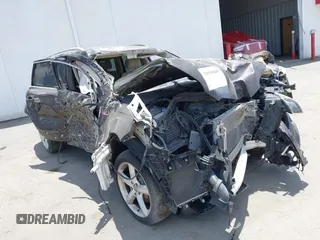 2011 Audi Q7 S line с VIN WA1DGAFE3BD010419, выставлен на аукционе IAAI как лот 39539685 с пробегом Не указан миль и . История ставок и продаж доступна на DreamBid. Изображение 1.
