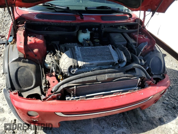 2006 MINI Hardtop S z VIN WMWRE33576TJ36468, wystawiony jako Copart lot #47862595 z przebiegiem 123 797 mil mil oraz Szkoda całkowita • Salvage title. Historia ofert i sprzedaży dostępna na DreamBid. Obrazek 11.