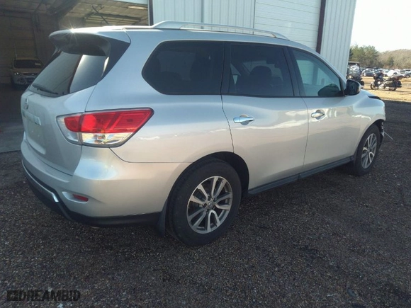 2016 Nissan Pathfinder SL with VIN 5N1AR2MN7GC644109, listed as a IAAI auction lot 40877456 with 114,532 mi miles. Bid and sale history available at carsss.com. Image 4.