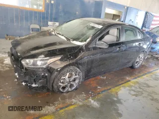 2021 Kia Forte LXS z VIN 3KPF24AD2ME307003, wystawiony jako Copart lot #87837725 z przebiegiem Nie podano mil oraz Szkoda całkowita • Salvage title. Historia ofert i sprzedaży dostępna na DreamBid. Obrazek 1.