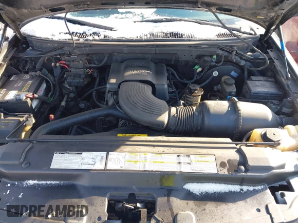 1997 Ford F-150 XL with VIN 1FTDF08W5VKD47103, listed as a IAAI auction lot 41345739 with 209,732 mi miles. Bid and sale history available at carsss.com. Image 10.