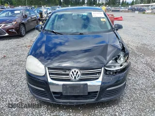2009 Volkswagen Jetta SE с VIN 3VWRZ71KX9M128808, выставлен на аукционе IAAI как лот 42378792 с пробегом 215 537 миль миль и . История ставок и продаж доступна на DreamBid. Изображение 12.