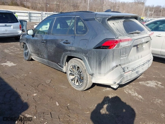 2024 Toyota RAV4 Hybrid XLE Premium with VIN JTMB6RFV7RD139613, listed as a IAAI auction lot 41490578 with 6,817 mi miles. Bid and sale history available at carsss.com. Image 3.