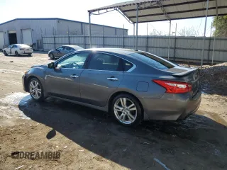 2017 Nissan Altima SL with VIN 1N4BL3AP8HC132372, listed as a Copart auction lot 43063315 with 114,862 mi miles and Salvage title. Bid and sale history available at DreamBid. Image 2.