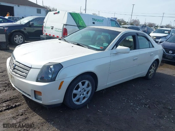 2005 Cadillac CTS with VIN 1G6DP567450167972, listed as a IAAI auction lot 41958335 with 172,641 mi miles. Bid and sale history available at carsss.com. Image 2.