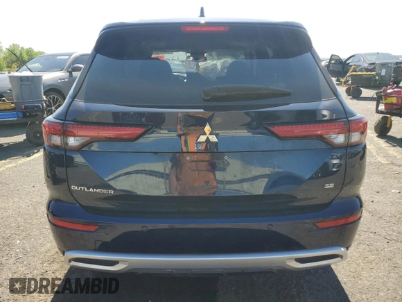 2022 Mitsubishi Outlander SE z VIN JA4J3UA82NZ008962, wystawiony jako Copart lot #54831055 z przebiegiem Nie podano mil oraz Szkoda całkowita • Salvage title. Historia ofert i sprzedaży dostępna na DreamBid. Obrazek 6.