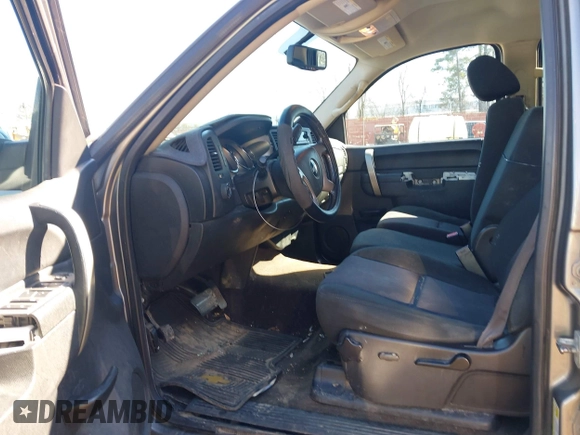 2013 Chevrolet Silverado 1500 LT with VIN 3GCPCSE06DG233909, listed as a IAAI auction lot 41601589 with 328,365 mi miles and . Bid and sale history available at DreamBid. Image 5.