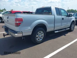 2009 Ford F-150 STX z VIN 1FTRX12829KB84659, wystawiony jako IAAI lot #42810439 z przebiegiem 243 172 mil mil oraz . Historia ofert i sprzedaży dostępna na DreamBid. Obrazek 4.