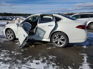 2013 Infiniti M with VIN JN1BY1AR9DM603034, listed as a Copart auction lot 88311885 with Not Provided miles and Non Repairable. Bid and sale history available at carsss.com. Image 2.