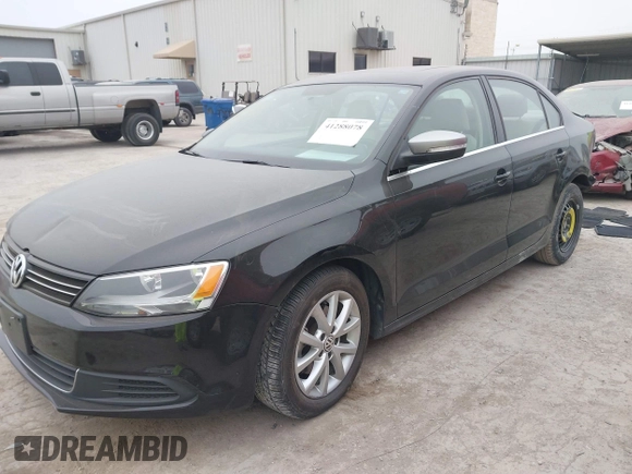2014 Volkswagen Jetta Sedan SE w/Connectivity with VIN 3VWD07AJ3EM429815, listed as a IAAI auction lot 41288078 with 145,279 mi miles. Bid and sale history available at carsss.com. Image 17.