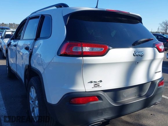 2016 Jeep Cherokee Sport with VIN 1C4PJMASXGW359186, listed as a IAAI auction lot 41930264 with 32,581 mi miles. Bid and sale history available at carsss.com. Image 3.