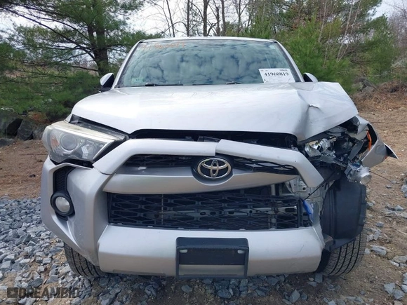 2014 Toyota 4Runner Limited with VIN JTEBU5JR4E5160461, listed as a IAAI auction lot 41960819 with 189,287 mi miles. Bid and sale history available at carsss.com. Image 12.