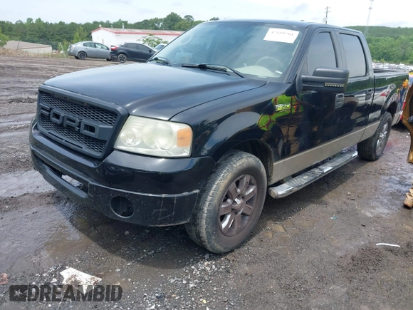 2008 Ford F-150 XLT z VIN 1FTPW12V68FA29247, wystawiony jako IAAI lot #42180501 z przebiegiem 254 032 mil mil oraz . Historia ofert i sprzedaży dostępna na DreamBid. Obrazek 18.
