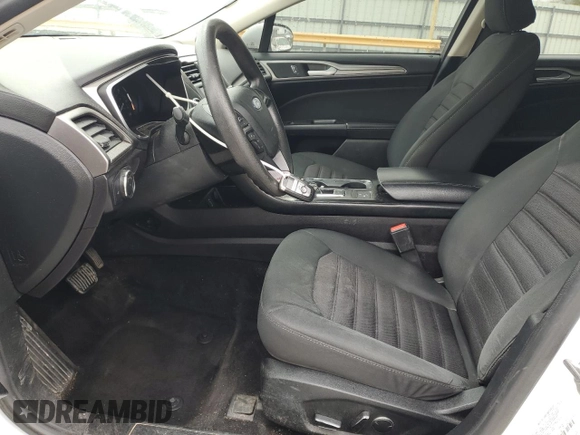 2018 Ford Fusion SE z VIN 3FA6P0LU2JR234975, wystawiony jako Copart lot #52562945 z przebiegiem 148 801 mil mil oraz Szkoda całkowita • Salvage title. Historia ofert i sprzedaży dostępna na DreamBid. Obrazek 7.